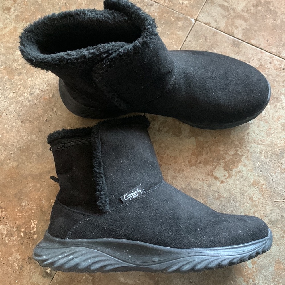 Cheek’s ankle boot - Picture 4 of 7